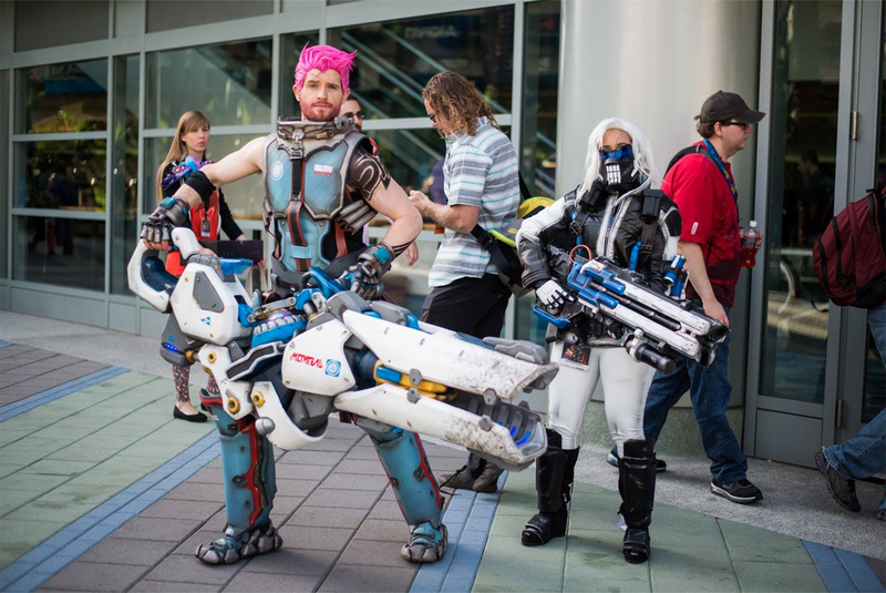 A genderswapped Zarya and Soldier 76 (Bone Skin) from Overwatch.